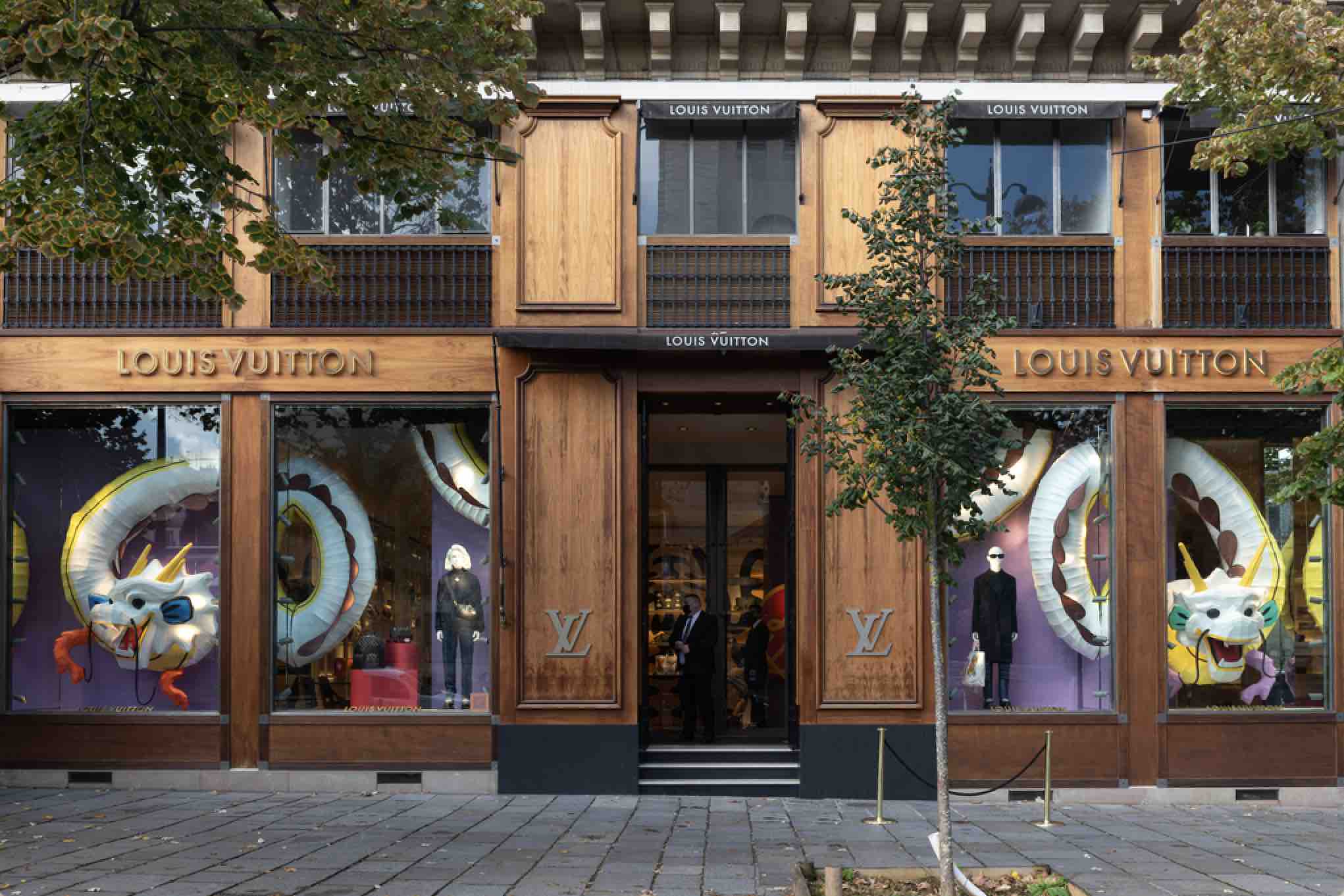 Louis Vuitton - Set Design by MATHILDE NIVET